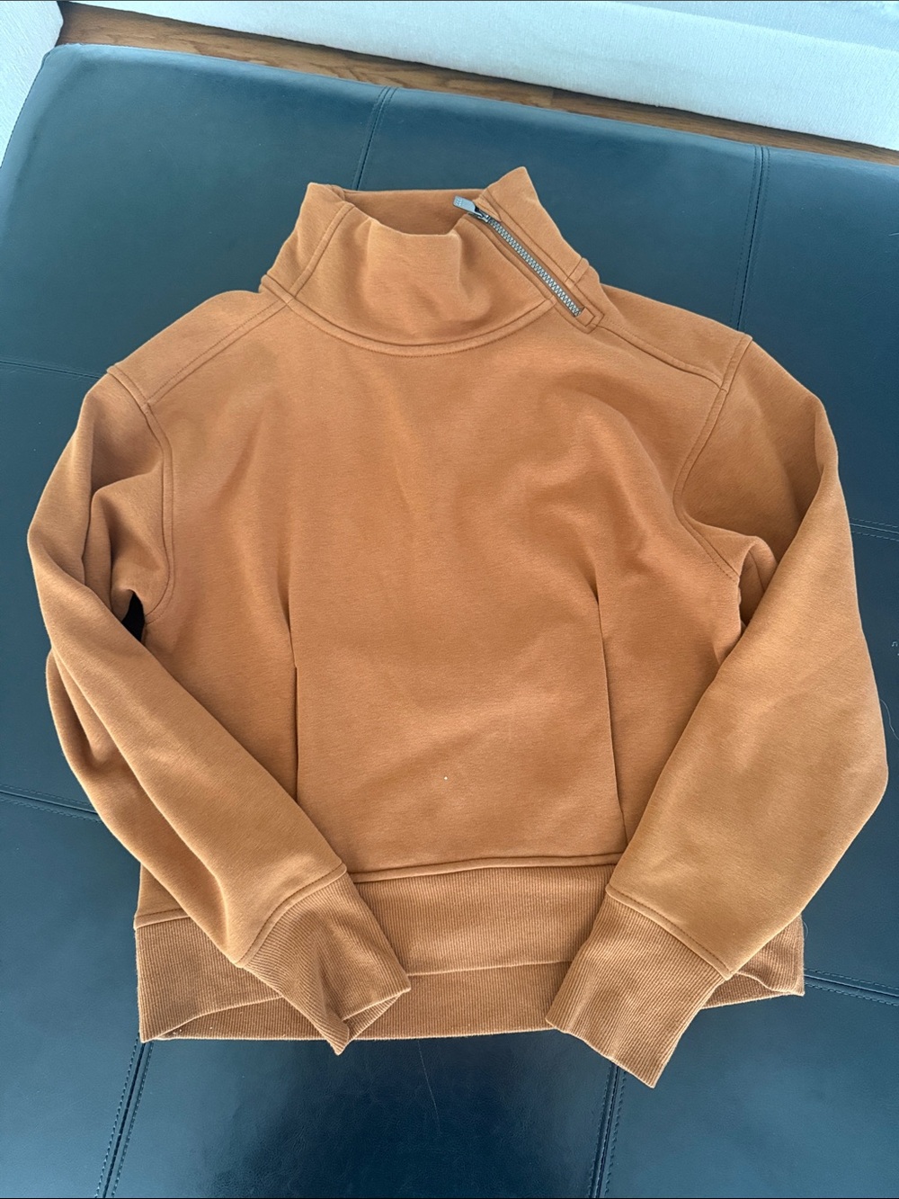 all in motion Women's Sweatshirt in Rust